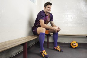 JIUYOU GAMING-张伟丽一拳制胜裁判提前叫停比赛，张伟丽一拳制胜裁判提前叫停比赛的视频