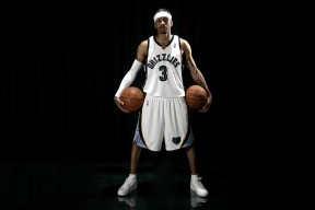 九游下载电脑版官网-达里尔·基：凭借坚实的防守技术，他成为全黑队不可或缺的一员