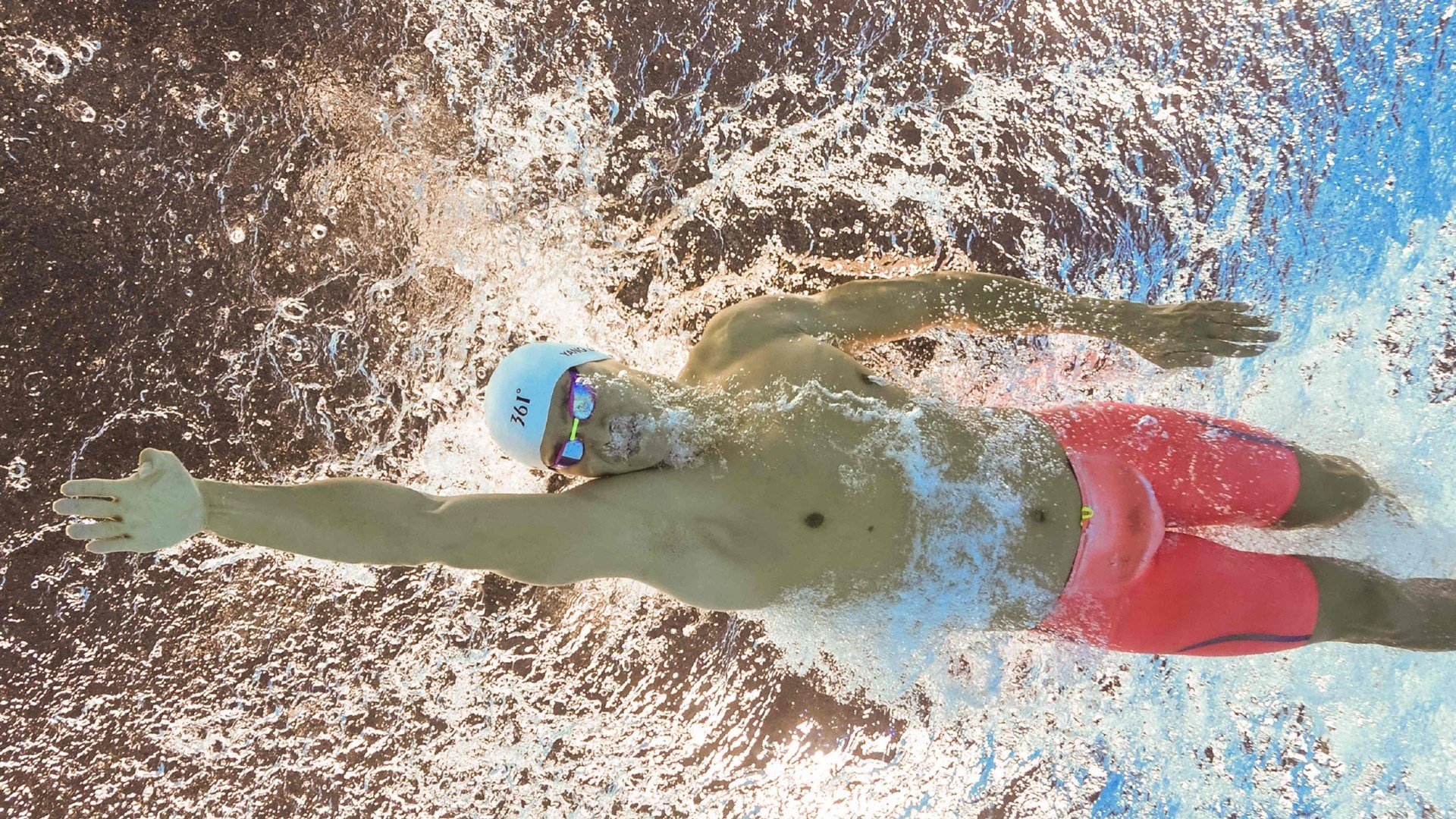 混合泳赛事中立代表队A团队配合默契，混合泳决赛视频