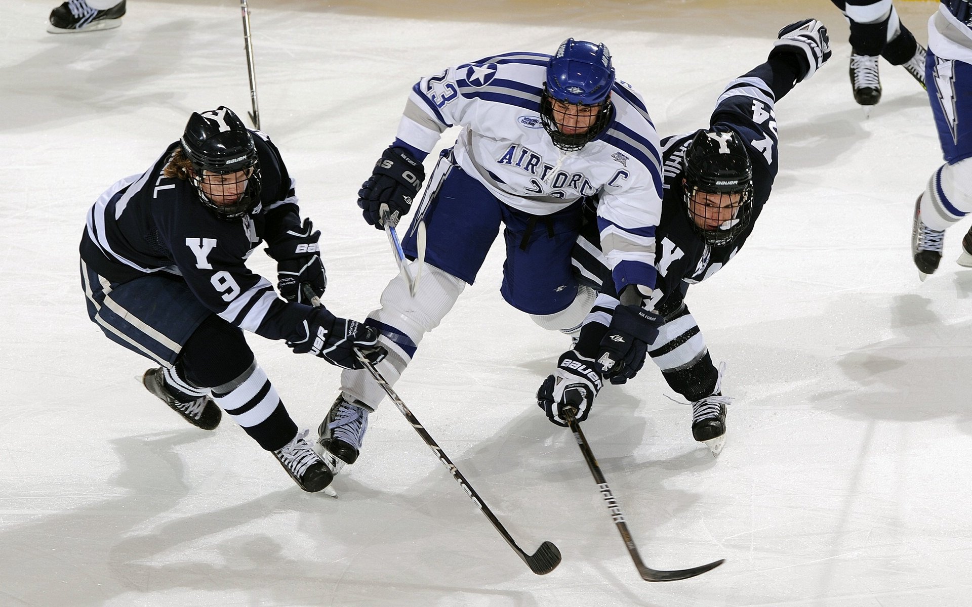 马里特·斯滕伯根赛场风采尽显未来潜力，马尔滕·斯特克伦博格